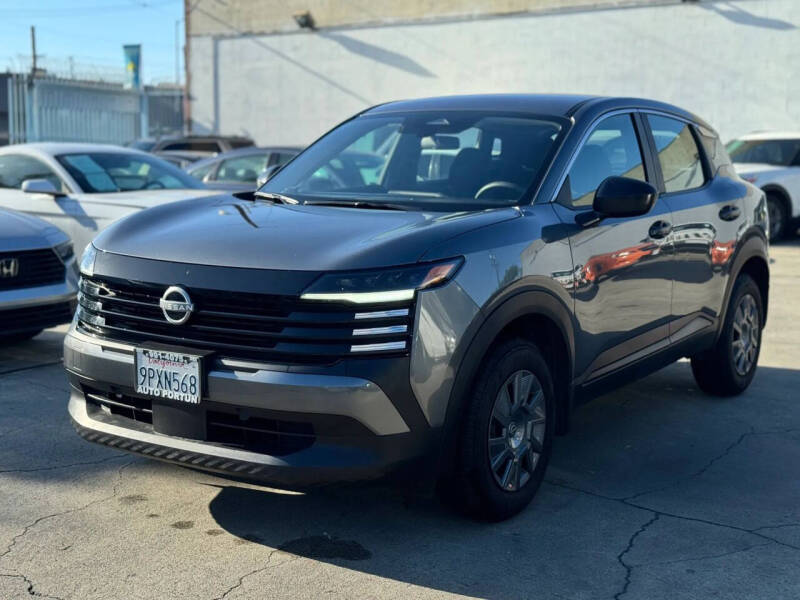 2025 Nissan Kicks S
