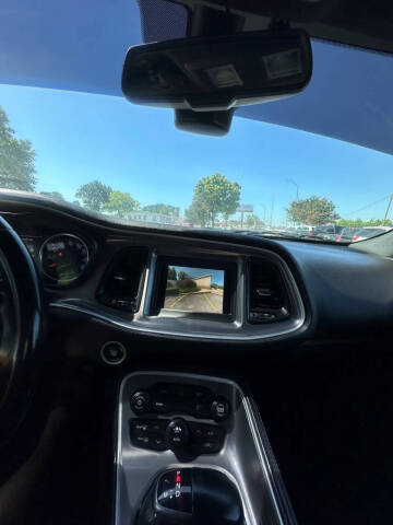 2020 Dodge Challenger SXT