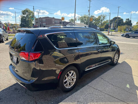 2020 Chrysler Pacifica Touring L