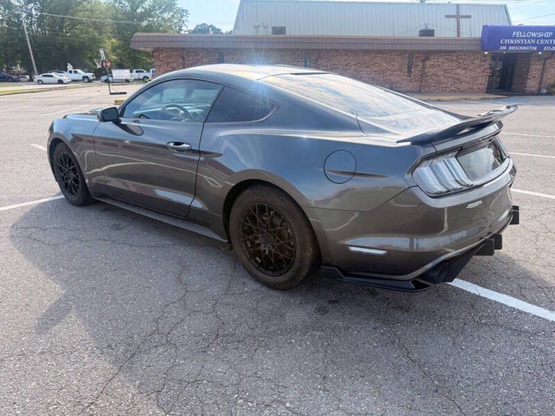 2017 Ford Mustang V6