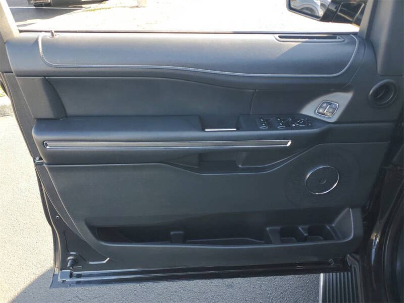 2023 Ford Expedition XLT