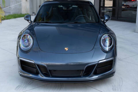 2017 Porsche 911 Carrera GTS