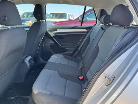 2016 Volkswagen e-Golf SE