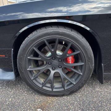2015 Dodge Challenger R/T Scat Pack Shaker