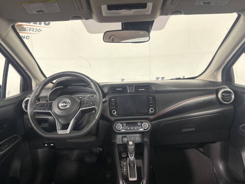 2025 Nissan Versa SR