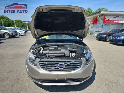 2016 Volvo XC60 T6 Platinum