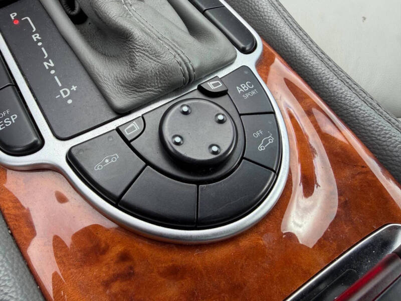 2004 Mercedes-Benz SL-Class SL 500