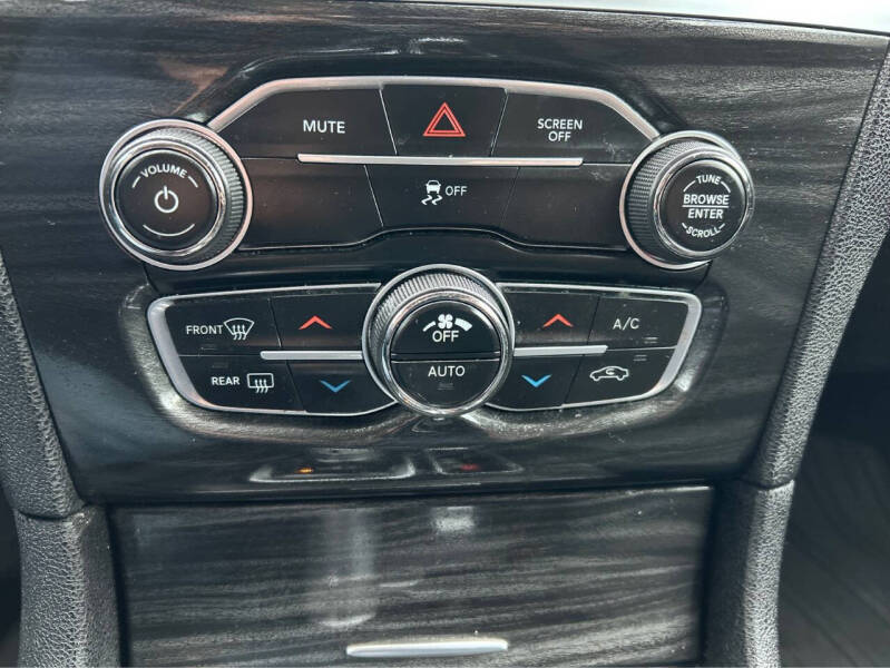 2018 Chrysler 300 Touring L