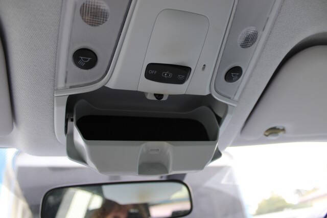 2016 Toyota Prius Three