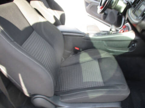 2017 Dodge Challenger SXT