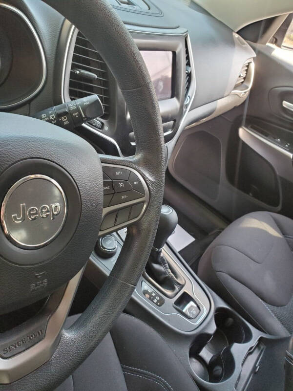 2019 Jeep Cherokee Latitude