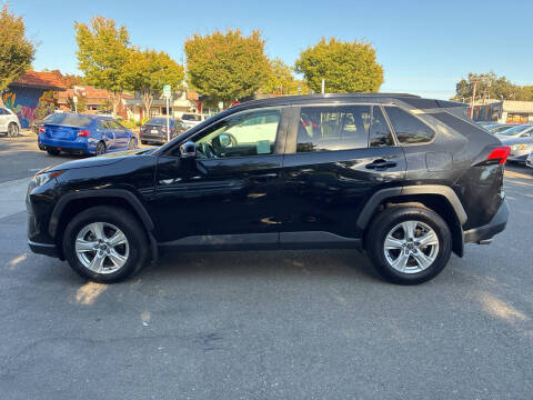 2021 Toyota RAV4 XLE