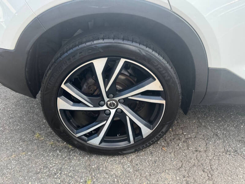 2019 Volvo XC40 T5 R-Design