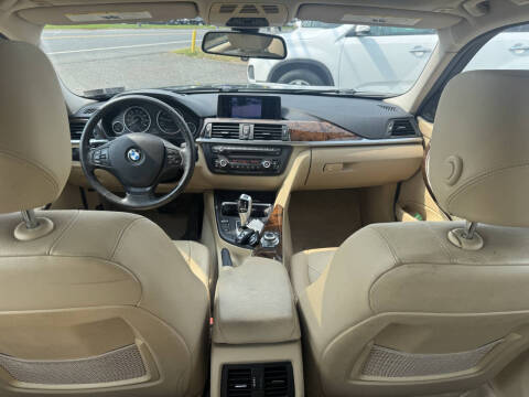 2013 BMW 3 Series 328i