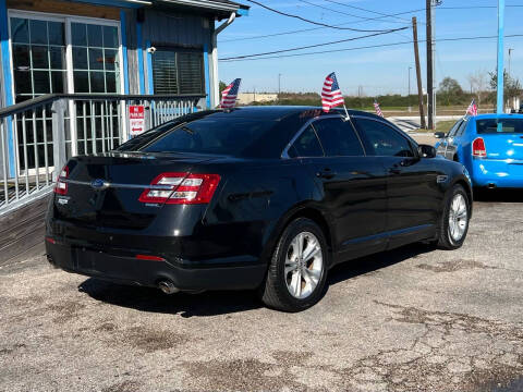 2015 Ford Taurus SEL