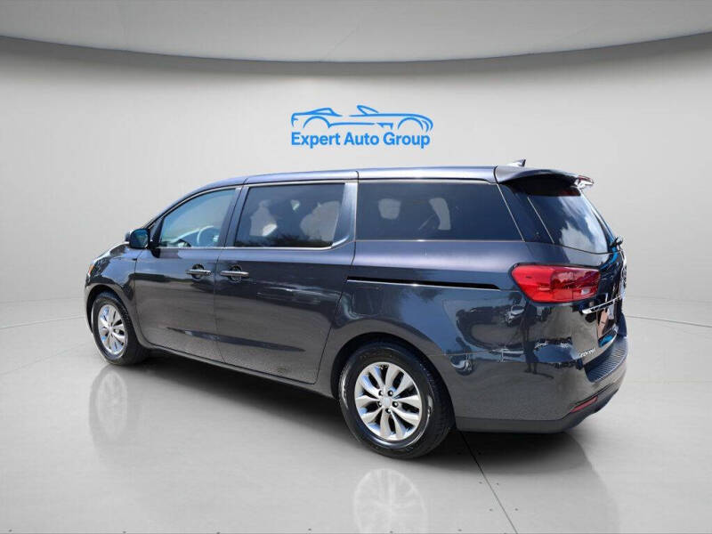 2021 Kia Sedona LX