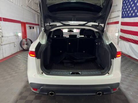 2018 Jaguar F-PACE 30t Premium