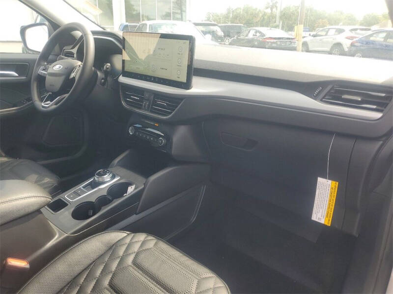 2024 Ford Escape Platinum