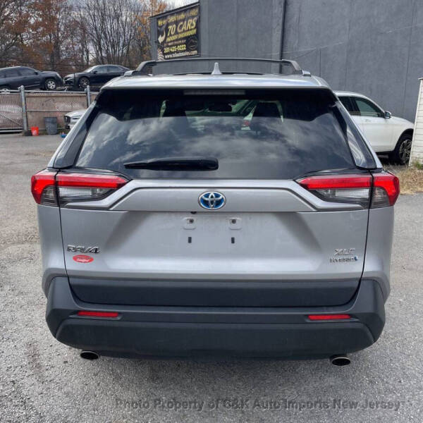 2019 Toyota RAV4 Hybrid XLE