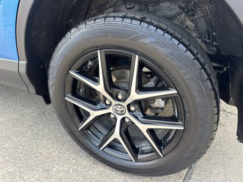 2017 Toyota RAV4 SE
