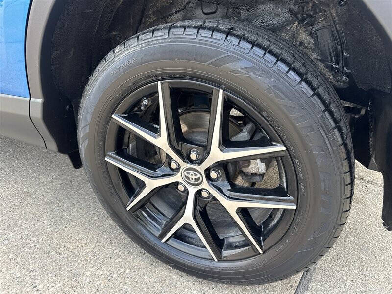 2017 Toyota RAV4 SE