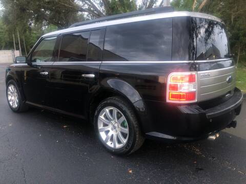 2009 Ford Flex for sale at EXECUTIVE CAR SALES LLC in North Fort Myers FL