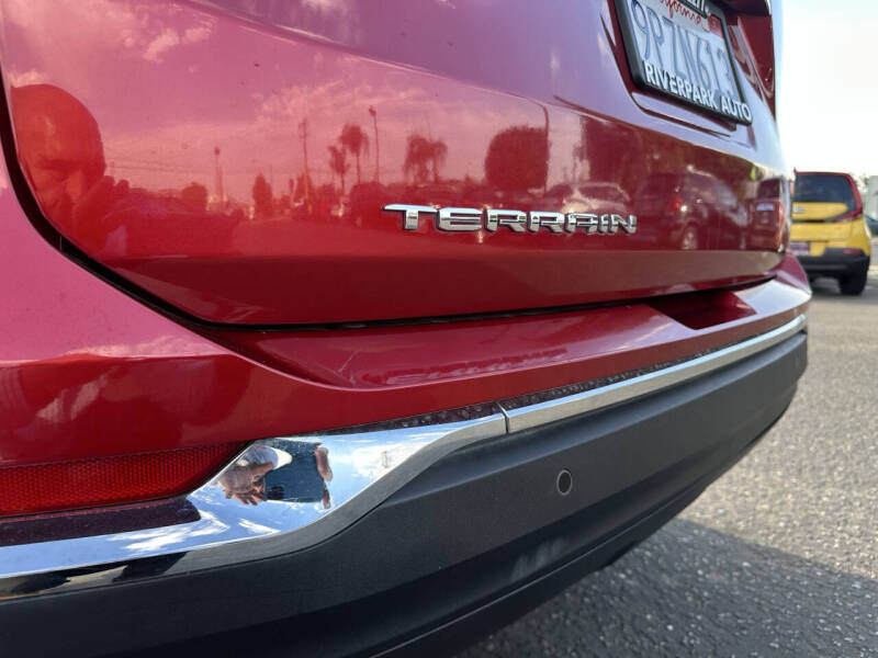 2022 GMC Terrain SLT