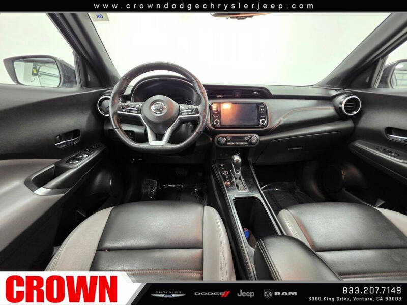 2021 Nissan Kicks SR