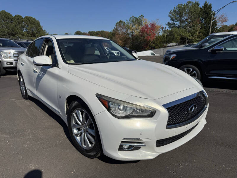 2015 Infiniti Q50 Premium