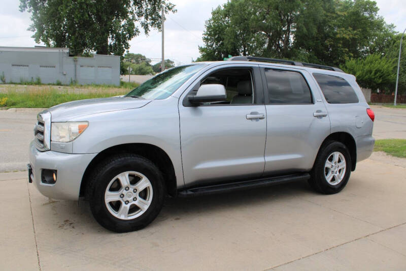 2017 Toyota Sequoia SR5