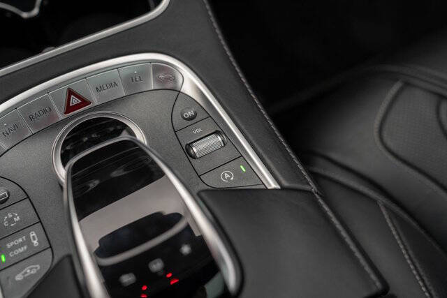 2016 Mercedes-Benz S-Class 31