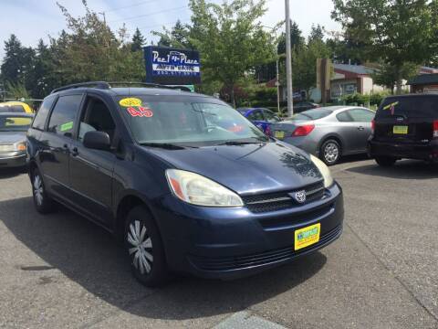 2005 Toyota Sienna for sale at Federal Way Auto Sales in Federal Way WA