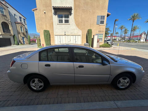 2004 Saturn Ion 1