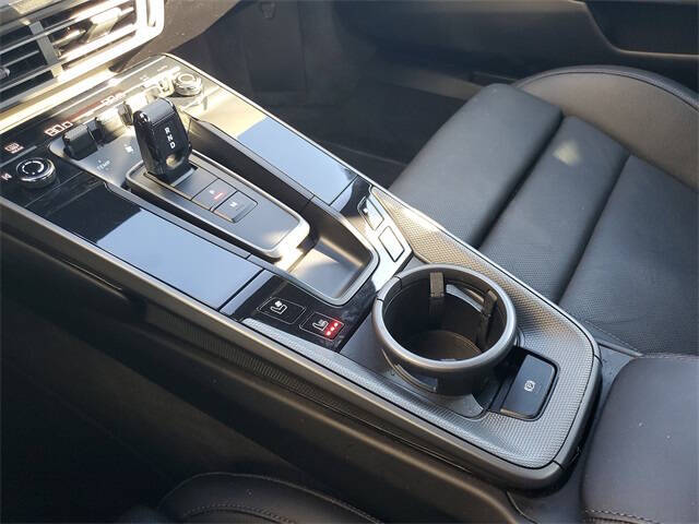 2021 Porsche 911 Carrera