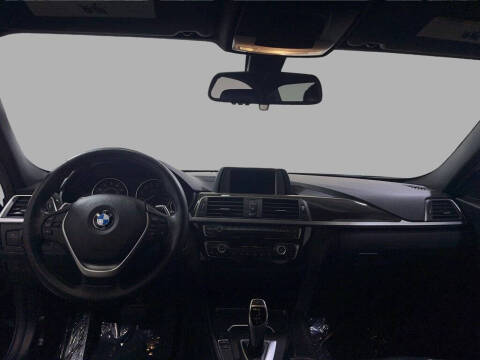 2018 BMW 3 Series 330i