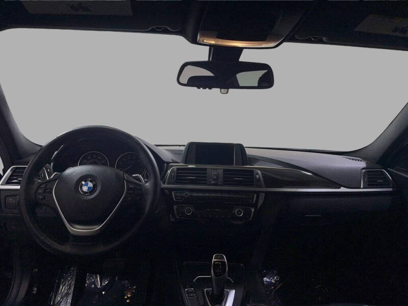 2018 BMW 3 Series 330i