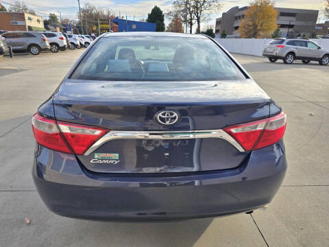 2017 Toyota Camry LE