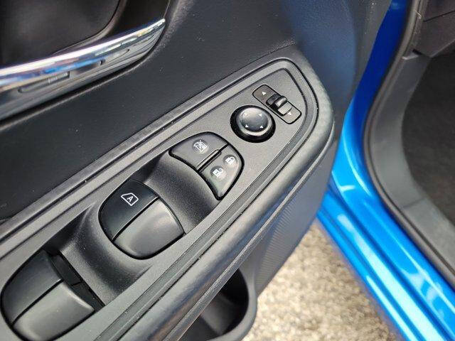 2023 Nissan Versa SV