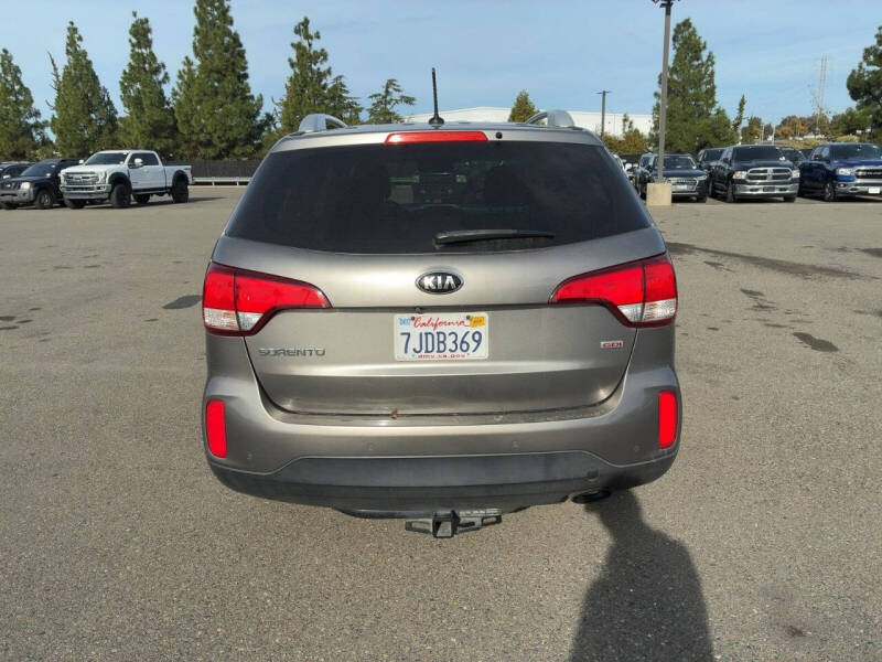 2015 Kia Sorento LX