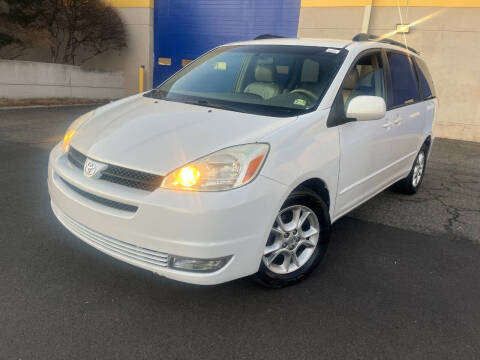 2004 Toyota Sienna