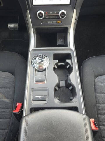 2023 Ford Edge SE