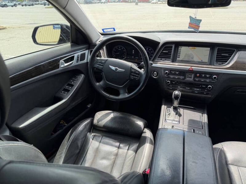2015 Hyundai Genesis