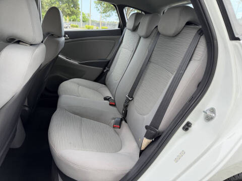 2015 Hyundai Accent GS