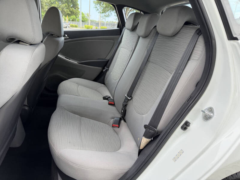 2015 Hyundai Accent GS