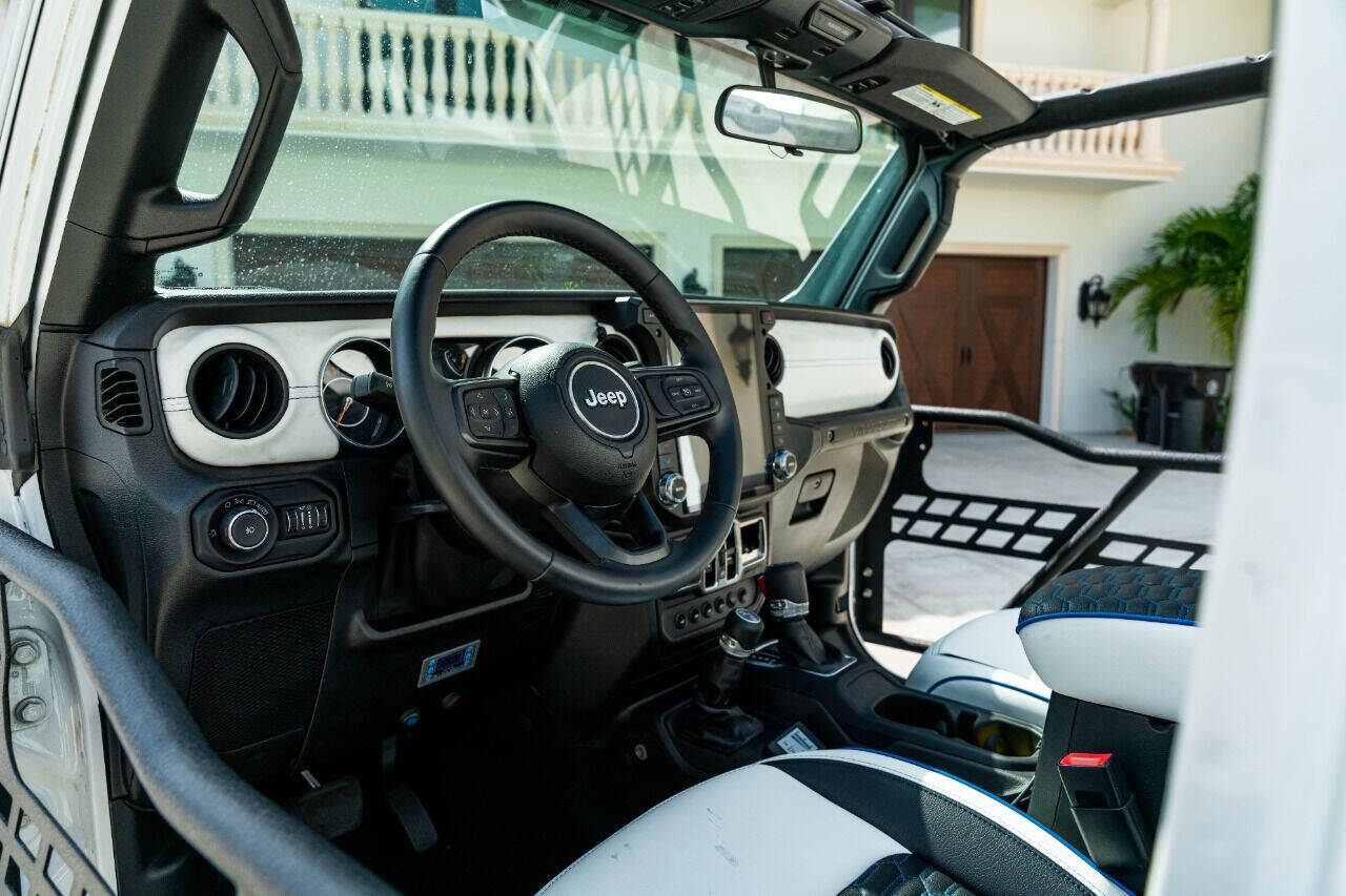 2018 JEEP Wrangler SUV / Crossover - $139,000