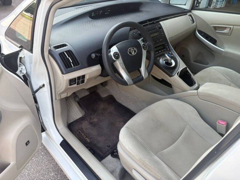 2011 Toyota Prius One
