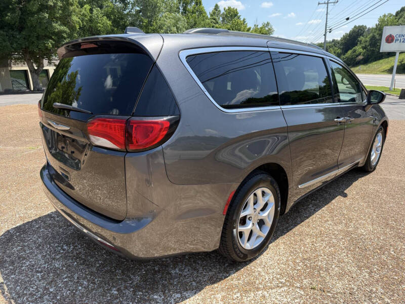 2017 Chrysler Pacifica Touring Plus