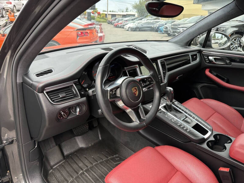 2016 Porsche Macan S