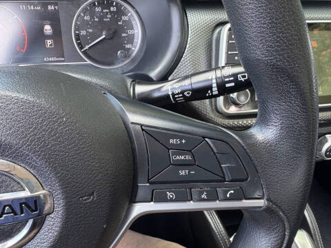 2019 Nissan Kicks S