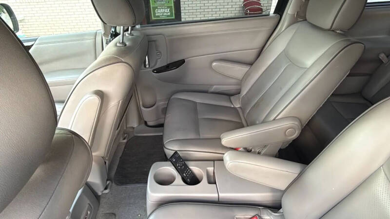 2012 Nissan Quest